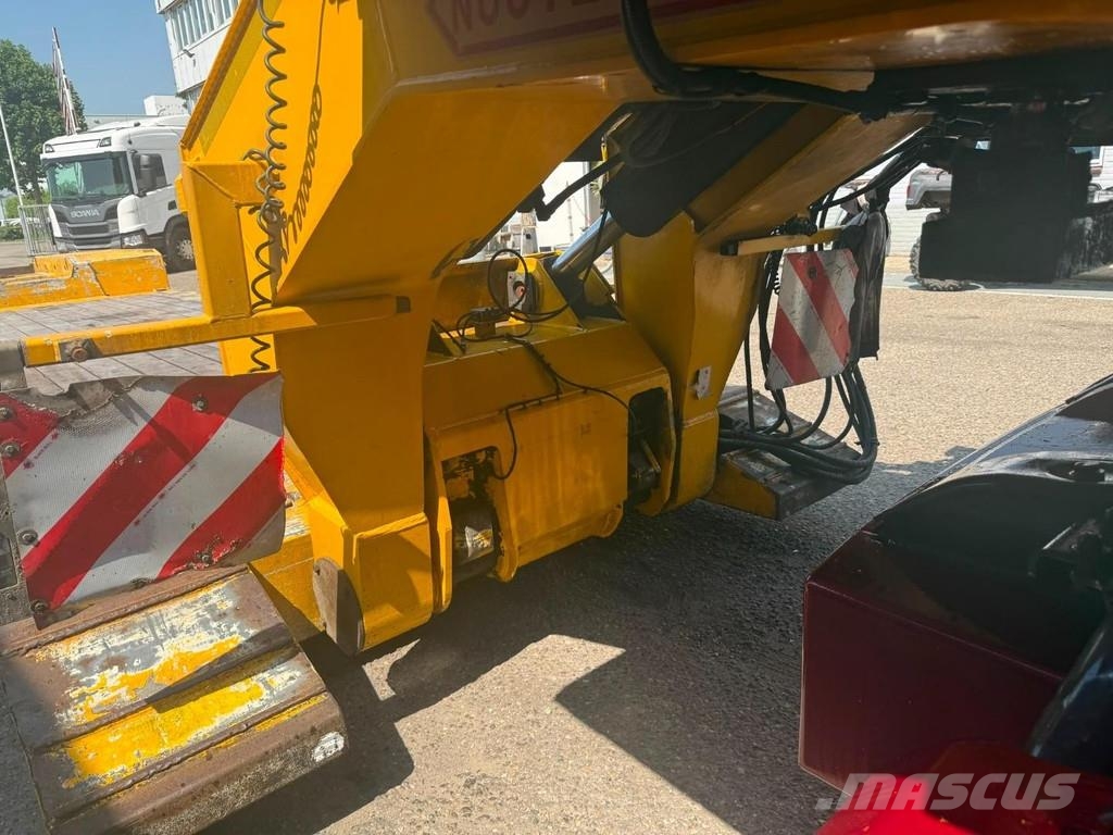 Nooteboom EURO-38-02 / BED: 8,0m + 5,25m Extendable = 13,25m Låg lastande semi trailer