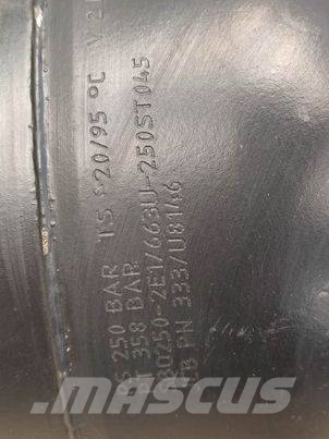 JCB 8330 (401J4454) hydraulic block 유압식 기계