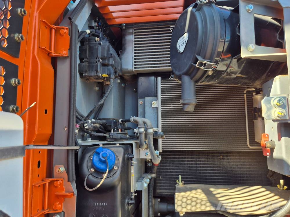 Hitachi ZX 155 W-7 Bageri na kotačima