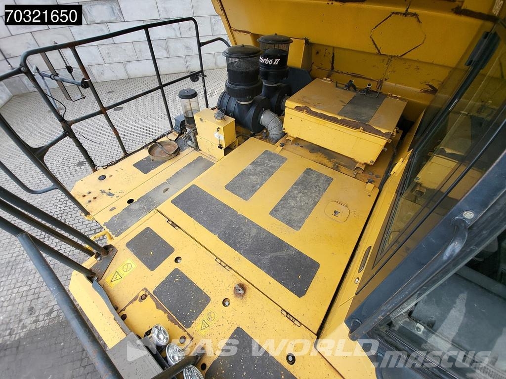 Komatsu HD605 -7E0 Tombereau rigide