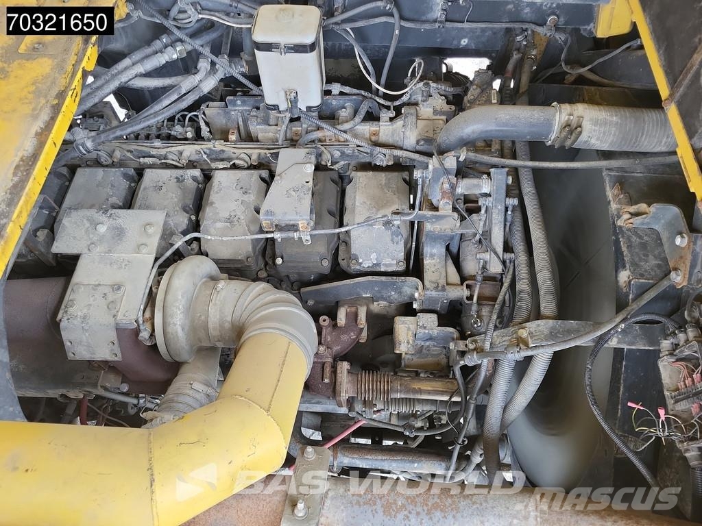 Komatsu HD605 -7E0 Tombereau rigide