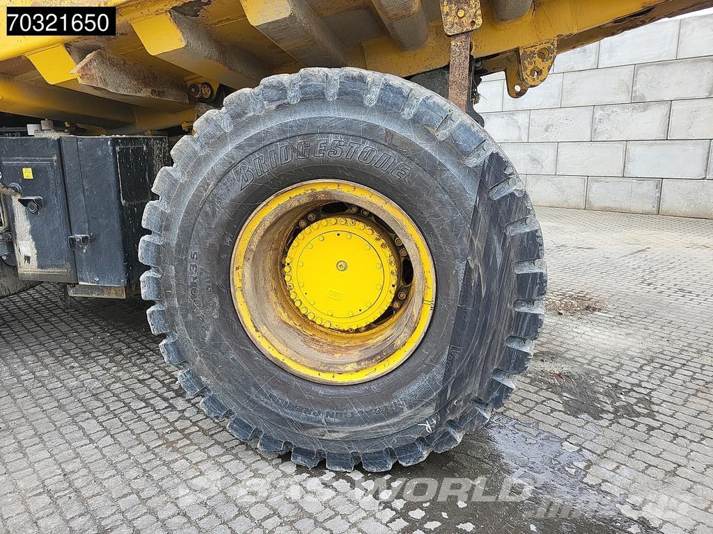 Komatsu HD605 -7E0 Dúmpers rígidos