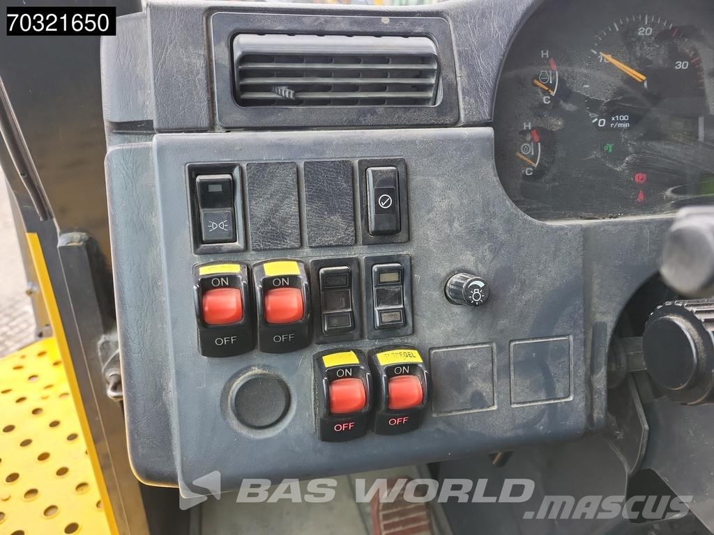 Komatsu HD605 -7E0 Tombereau rigide