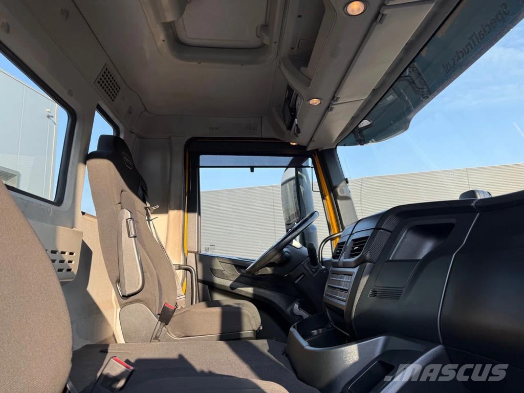Iveco S-WAY 360 / Euro 6 D / Maar 264528km !! Ťahače