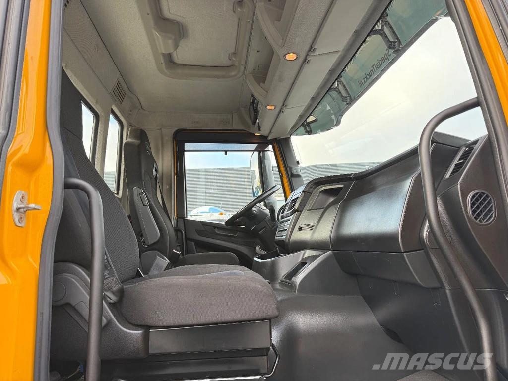 Iveco S-WAY 360 / Euro 6 D / Maar 264528km !! Ťahače