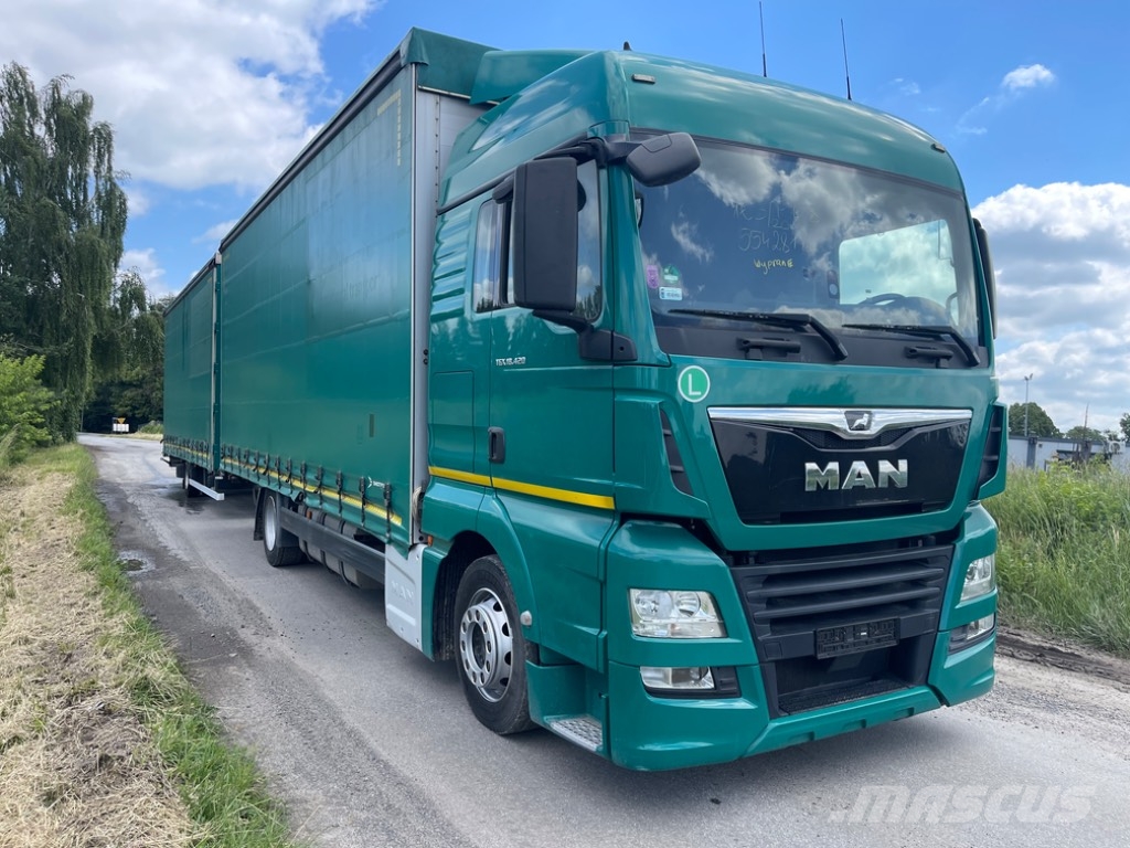 MAN TGX 18.420 Camiones de caja de lona