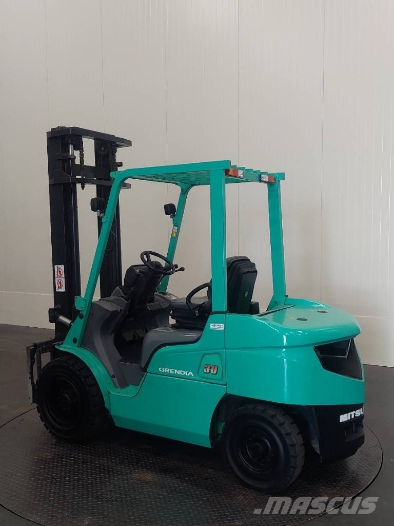 Mitsubishi FD30N Heftruck Πετρελαιοκίνητα Κλαρκ