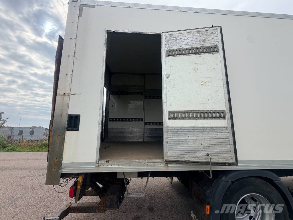 Scania P 280 Tovornjaki zabojniki