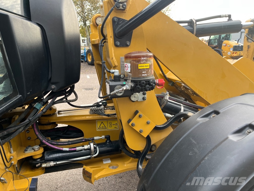 CAT 907 M-22 C-smörj,Nya Däck,35km/h Cargadoras sobre ruedas