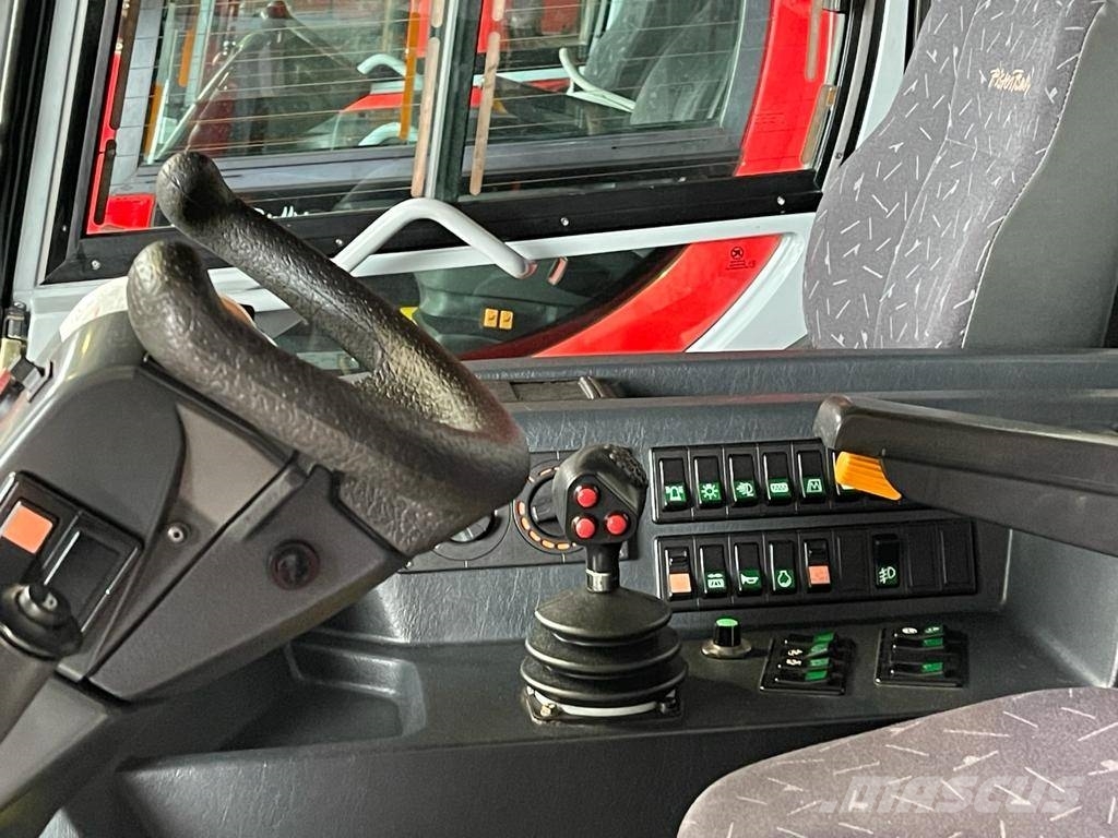 KÄSSBOHRER PISTENBULLY 100 PB100 Grönytemaskiner - Övriga