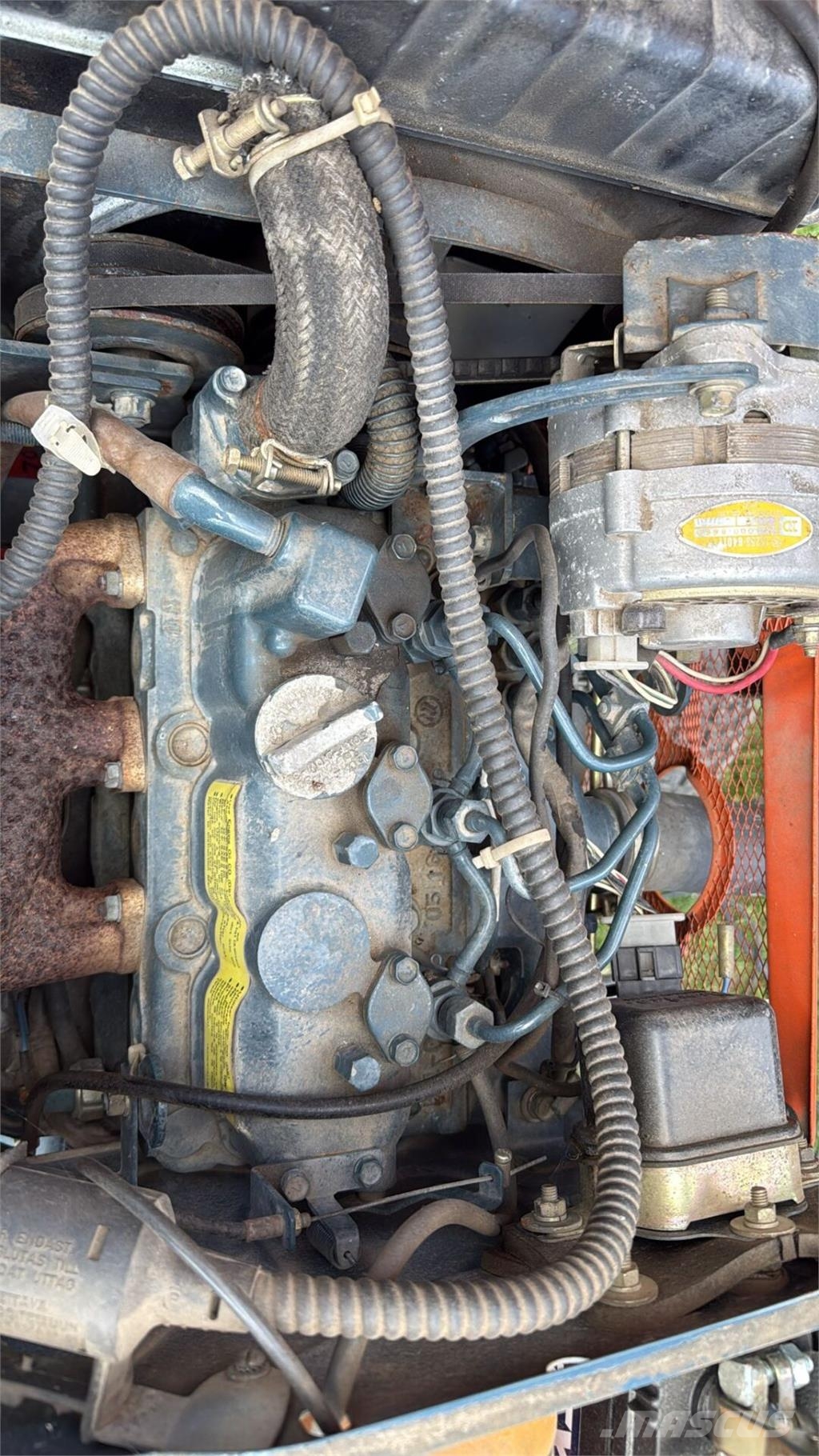 Kubota B7100D Трактори