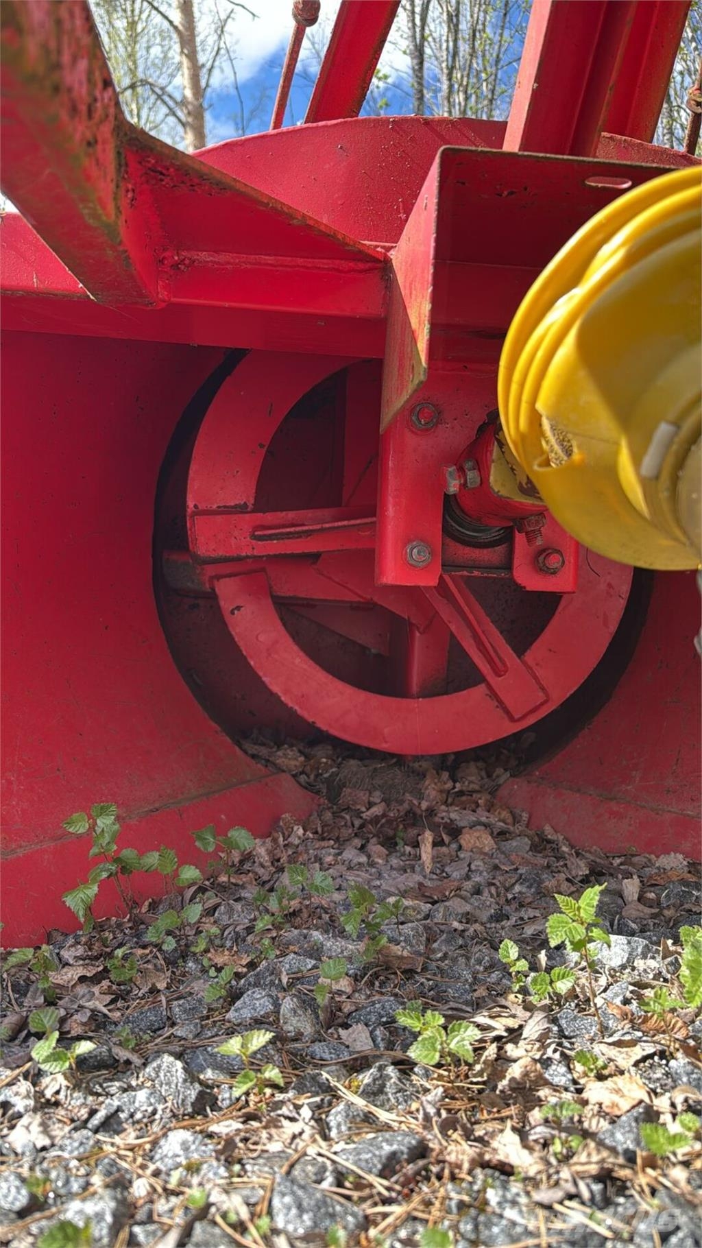 Kubota B7100D Трактори