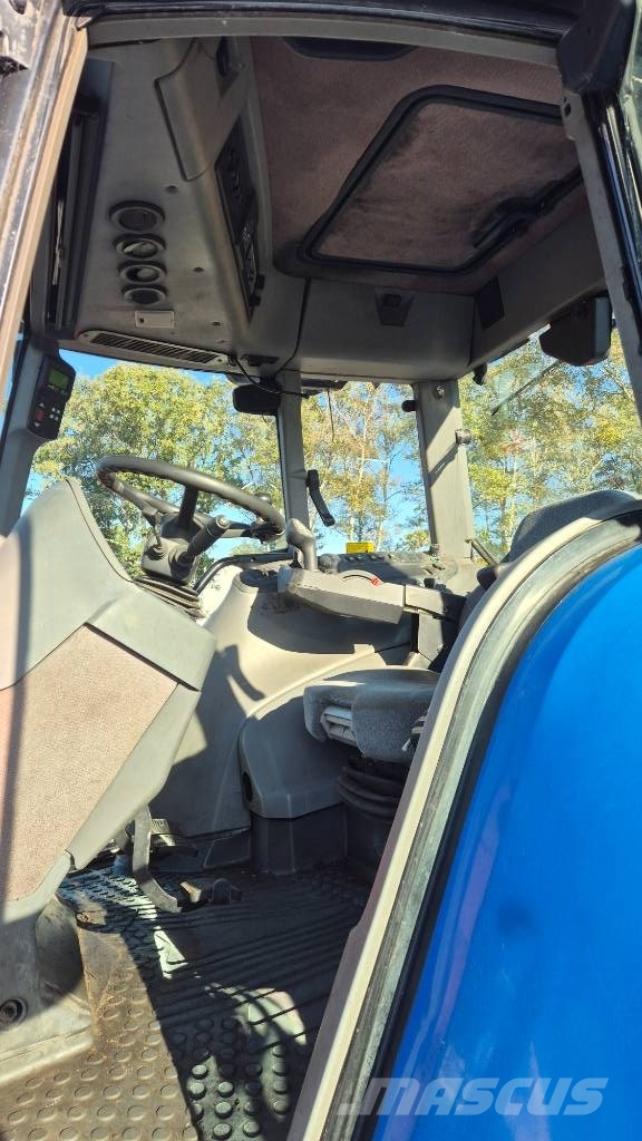 New Holland TVT 145 Traktory