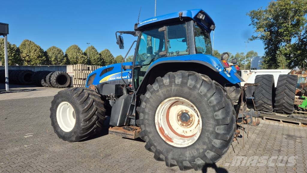 New Holland TVT 145 Traktory