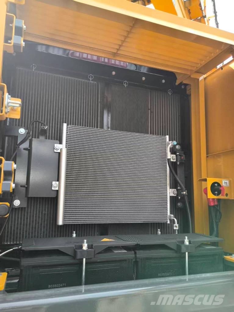 XCMG XE200GA 中型挖掘机