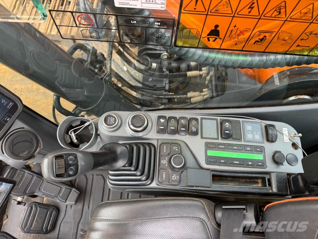 Doosan DX225LC-7 Bagri goseničarji