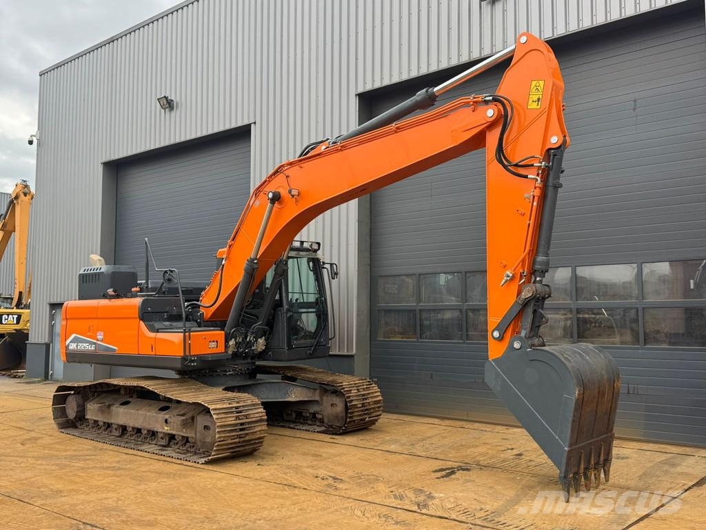 Doosan DX225LC-7 Bagri goseničarji