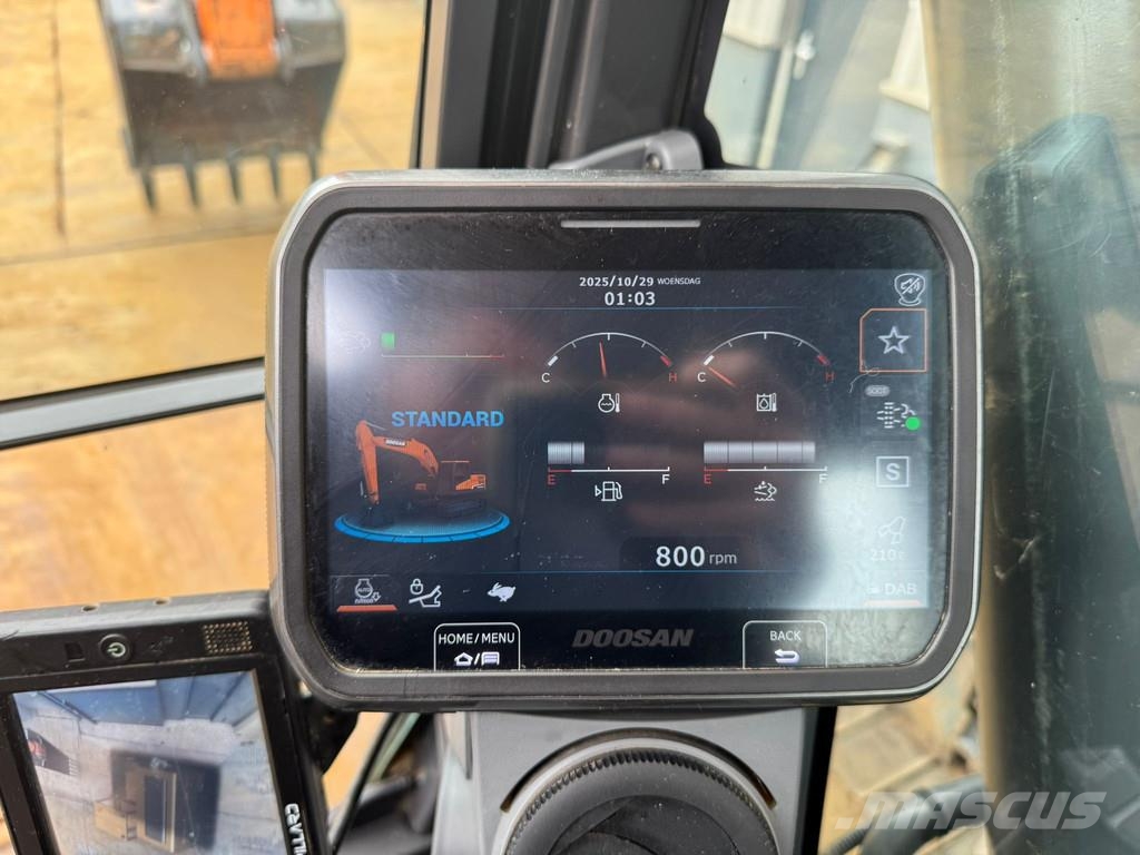 Doosan DX225LC-7 Bagri goseničarji