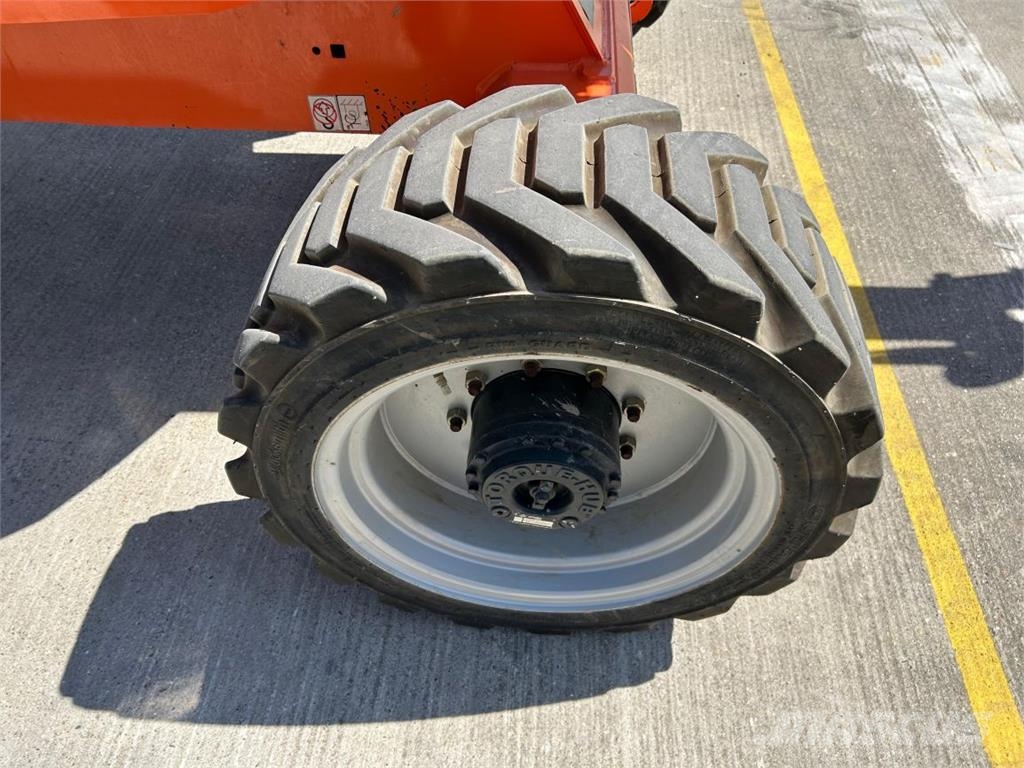 JLG 450AJ (8326) Piattaforme a braccio articolato