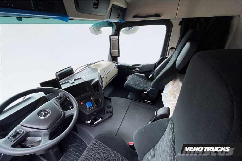 Mercedes-Benz Actros 2553 L 6x2 Trp. Skåp, ÖBS Furgoonautod