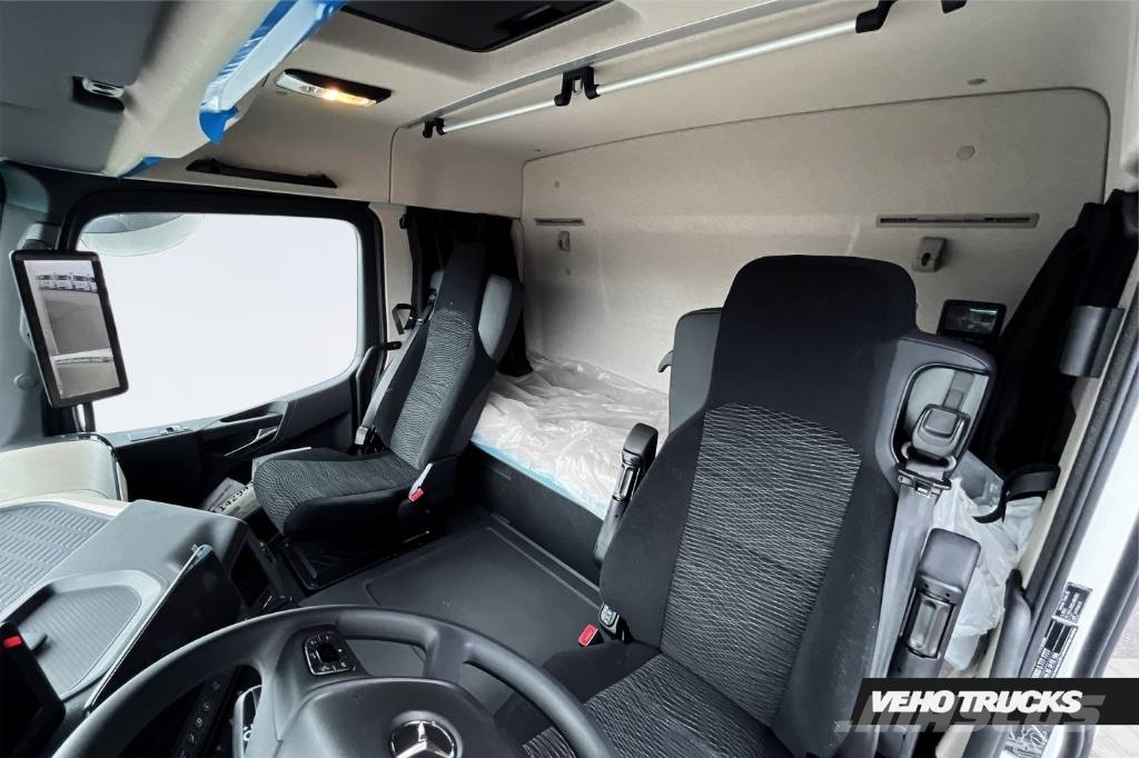 Mercedes-Benz Actros 2553 L 6x2 Trp. Skåp, ÖBS Furgoonautod