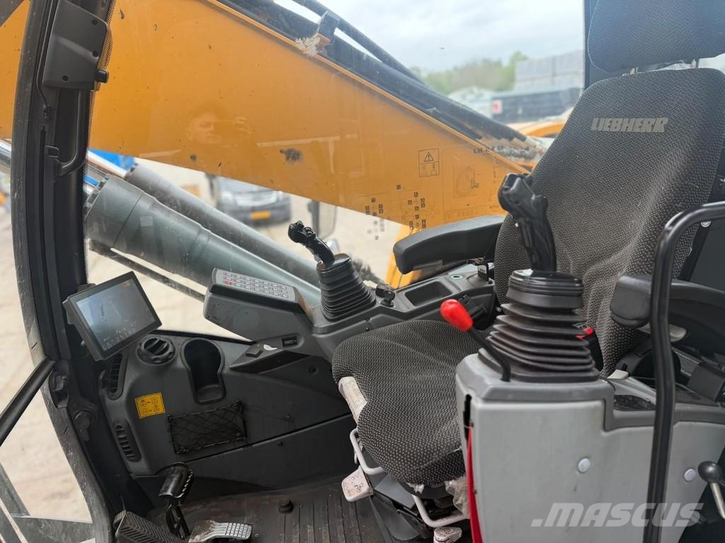 Liebherr LH 24 M Bagri za prekladanje primarnih/sekundarnih surovin