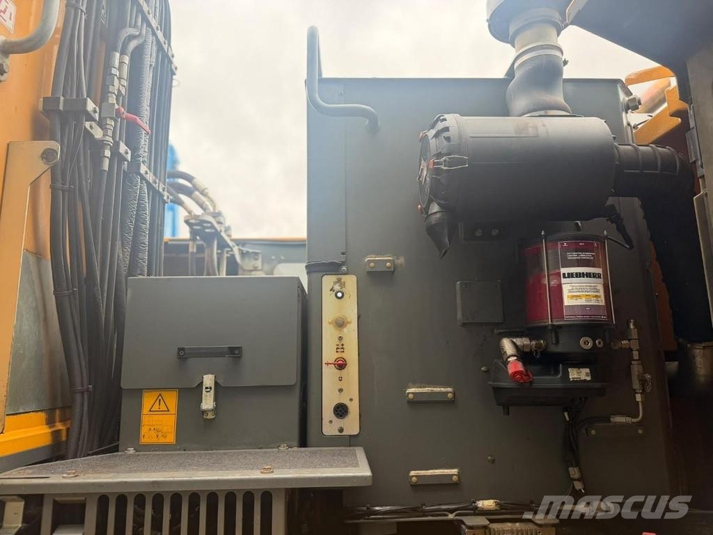 Liebherr LH 24 M Bagri za prekladanje primarnih/sekundarnih surovin