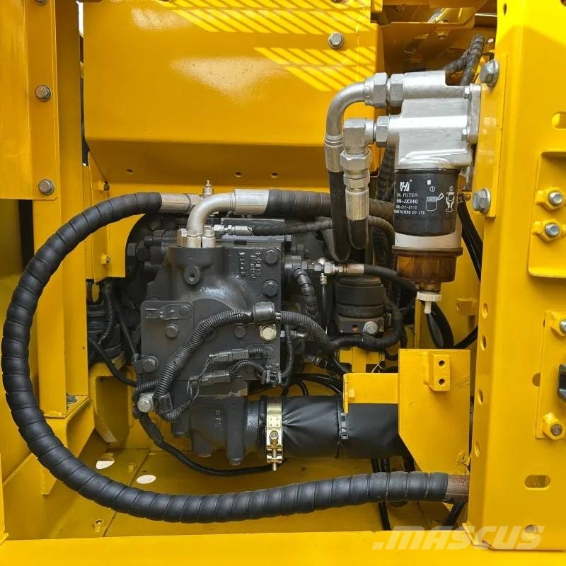 Komatsu PC130 履带挖掘机
