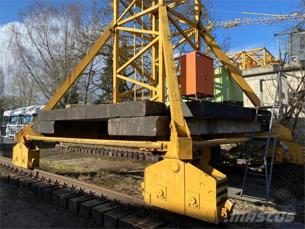 Liebherr 180 HC-S 타워 크레인
