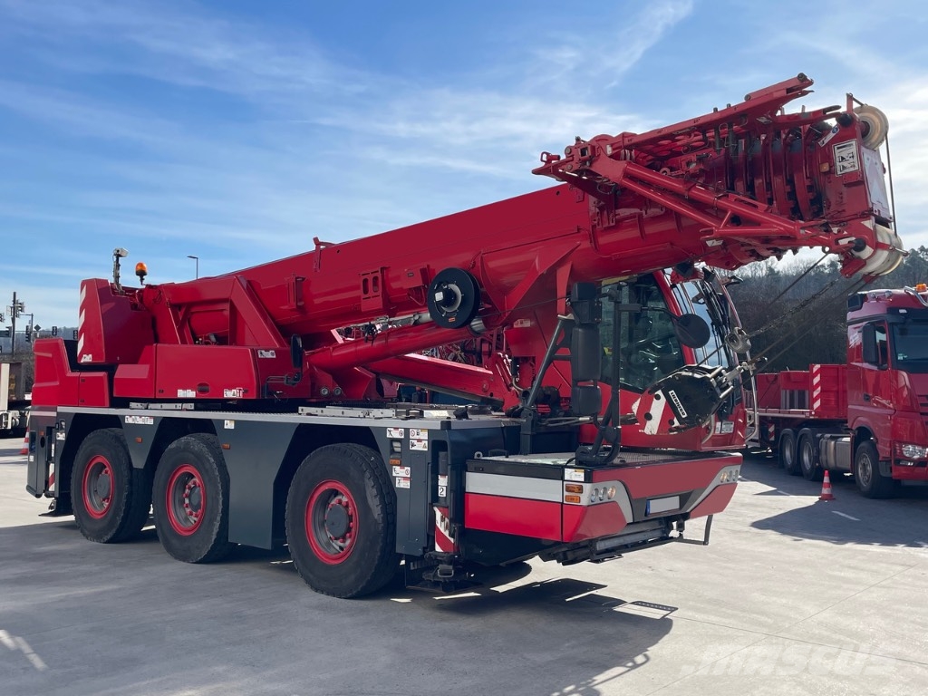 Liebherr LTC 1050-3.1 全路面起重機/吊車