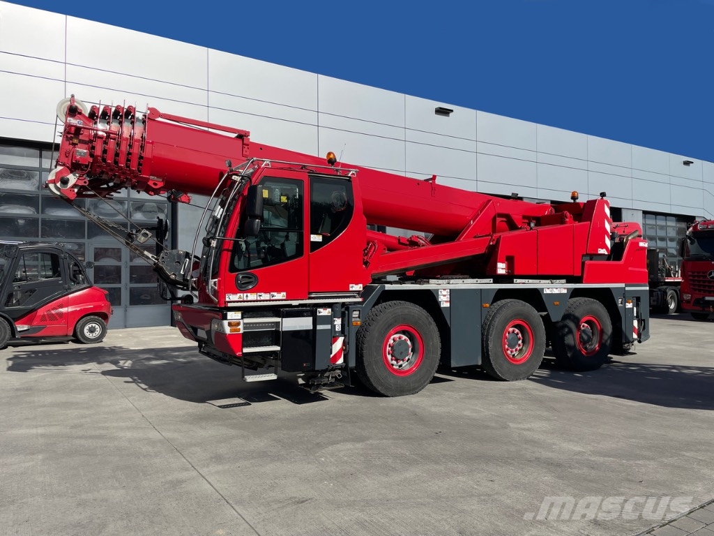 Liebherr LTC 1050-3.1 全路面起重機/吊車