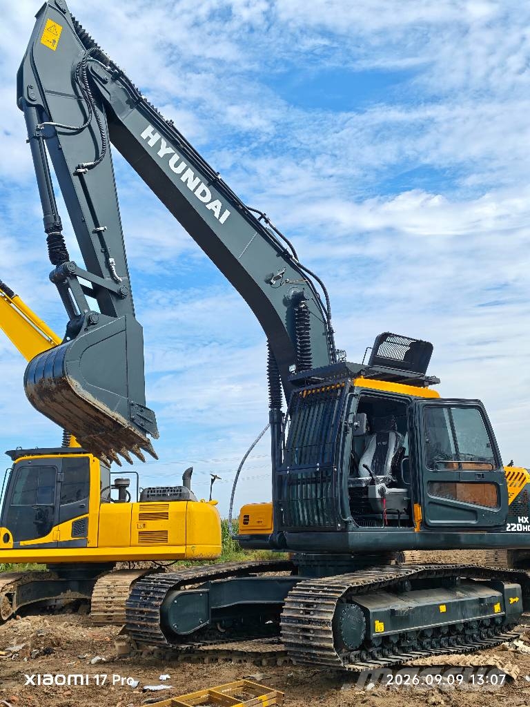 Hyundai HX220HD Raupenbagger