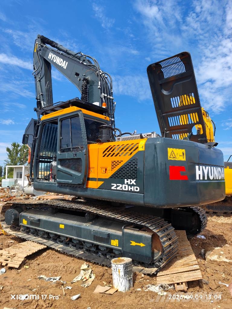 Hyundai HX220HD Raupenbagger