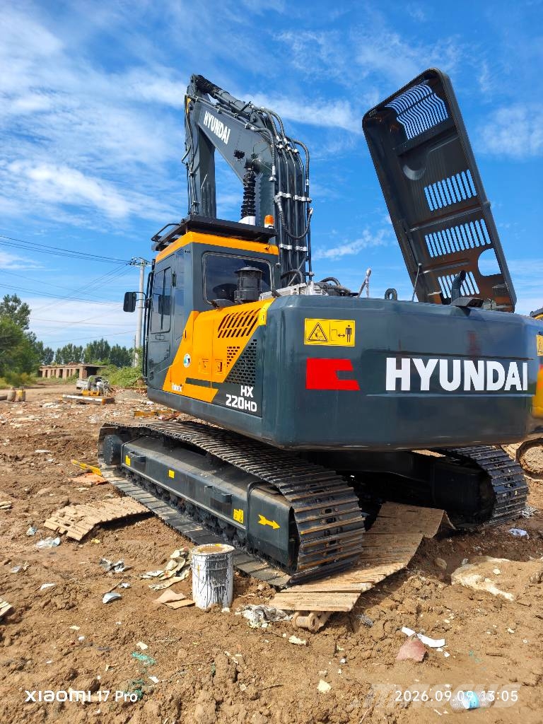 Hyundai HX220HD Raupenbagger