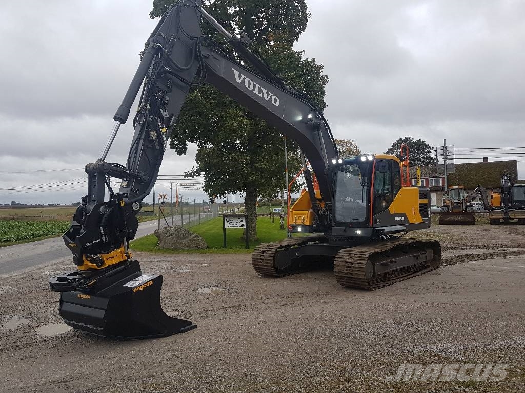 Volvo EC 220 E , Uthyres 履带挖掘机