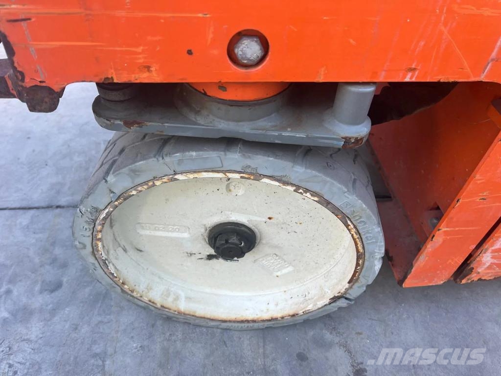 Snorkel S3226E S3226E رافعات مقصية الشكل