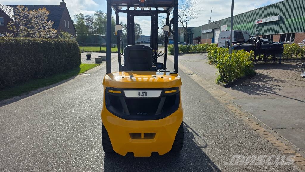 UN Forklift FL 35 Elektro Stapler