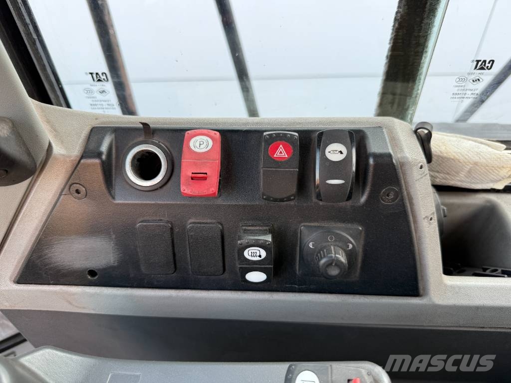 CAT 972M - Automatic Greasing / Camera Фронтальні навантажувачі