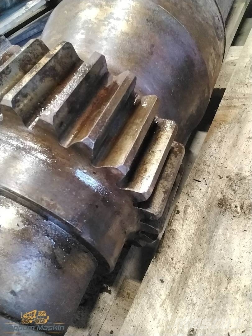 FMG 374 Used/Beg Houtoogstkranen
