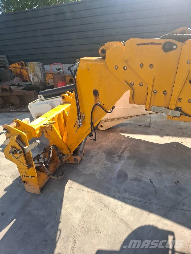 JCB Brat Plataformas y cucharones