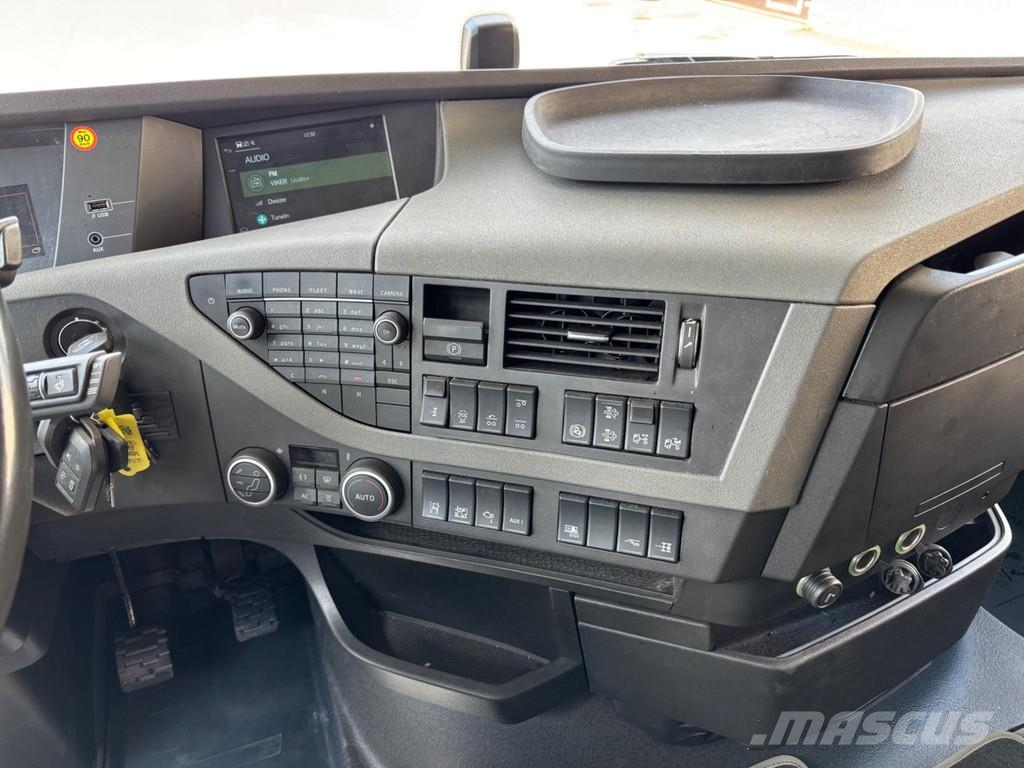 Volvo FH500 6x2 EURO6 + RETARDER + HYDRAULICS + 3200WB وحدات الجر