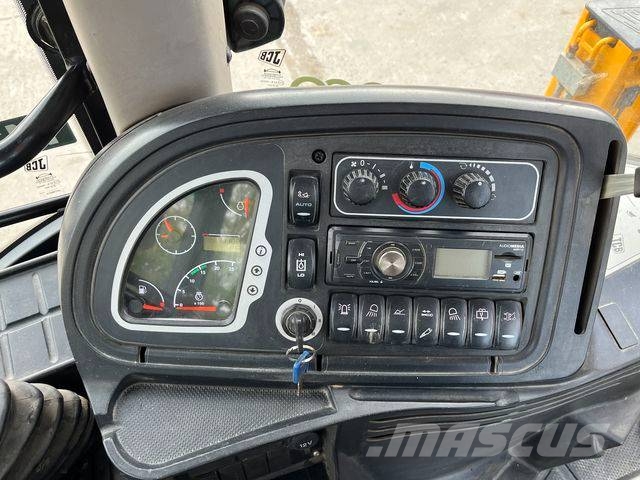 JCB 4 CX Backhoe loaders