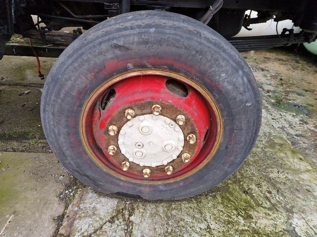 Volvo N10 6x6 平板车
