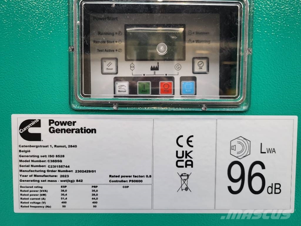 Cummins C38D5Q ディーゼル発電機