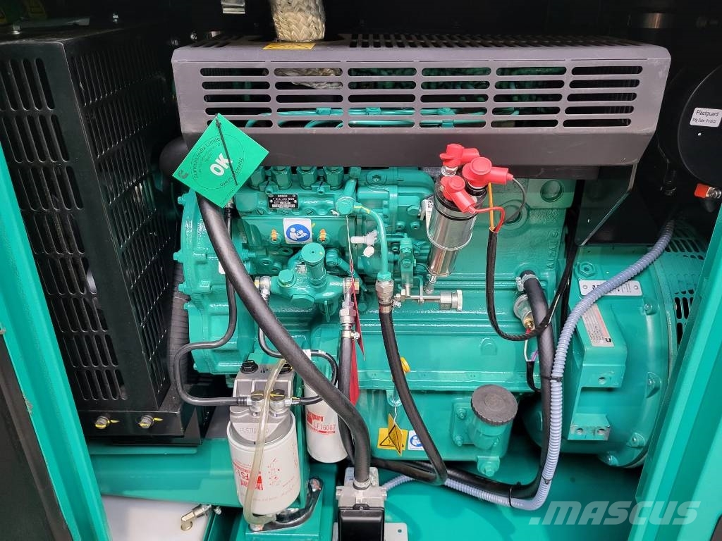 Cummins C38D5Q ディーゼル発電機
