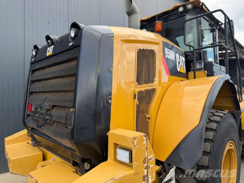 CAT 950M Chargeuse sur pneus