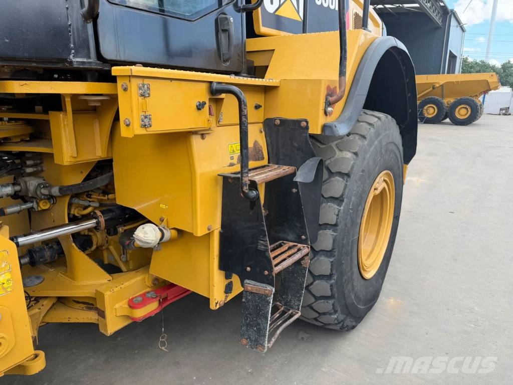 CAT 950M Chargeuse sur pneus