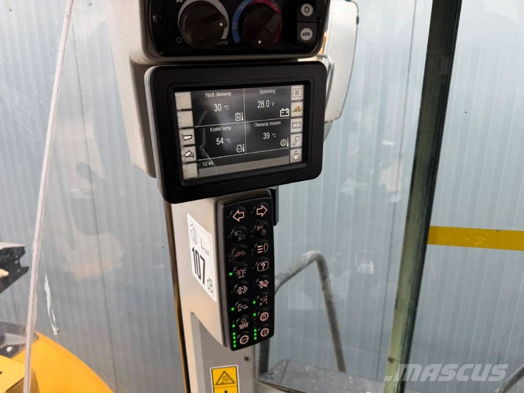 CAT 950M Chargeuse sur pneus