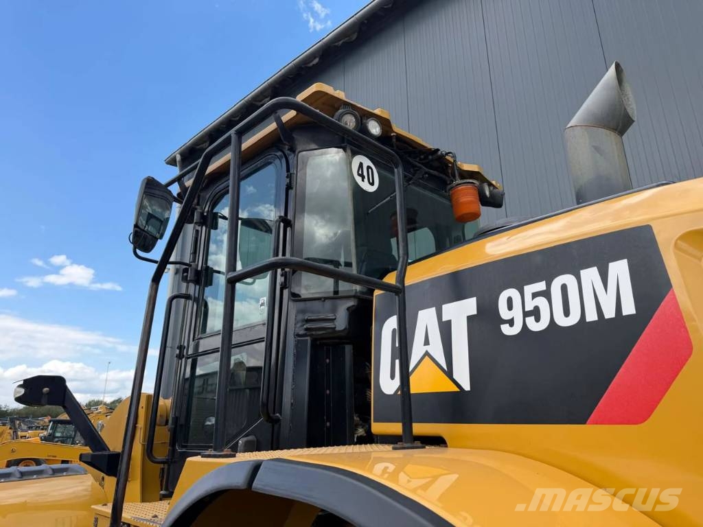 CAT 950M Chargeuse sur pneus