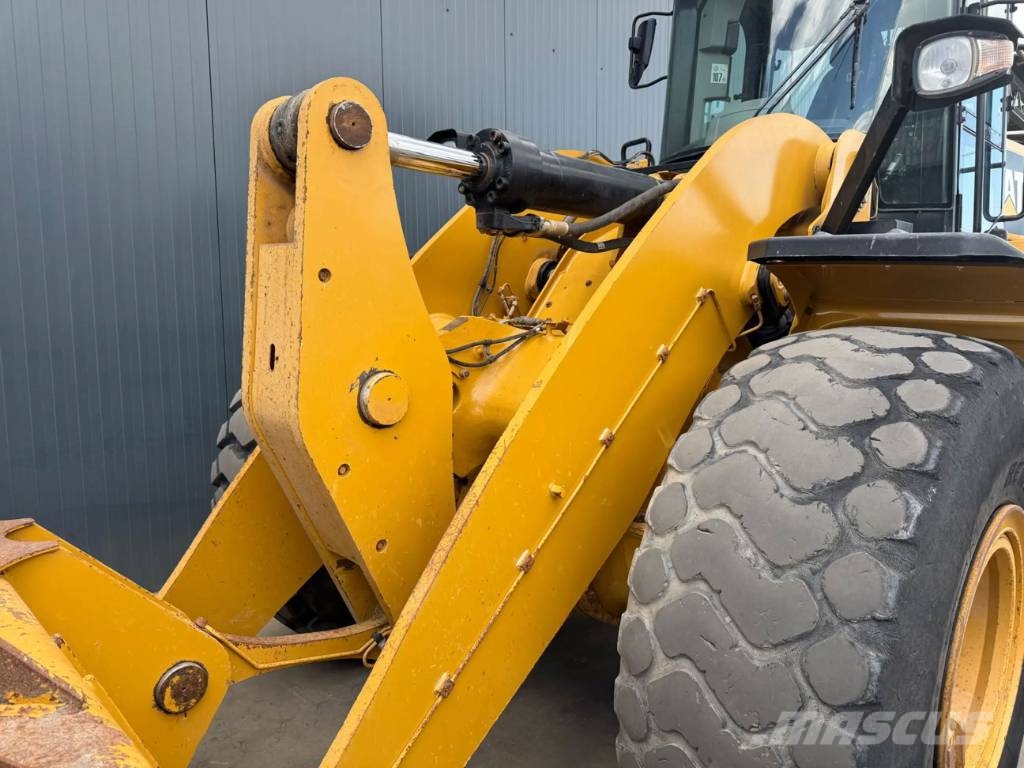 CAT 950M Chargeuse sur pneus